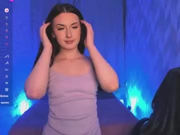 lealisilk from Chaturbate