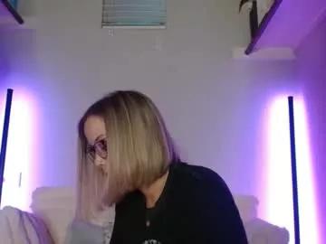 leanneluxecouple from Chaturbate is Freechat