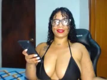 leslycarsson from Chaturbate