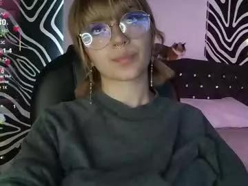 lessboobs_gh from Chaturbate