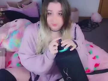 lil_alison_heart from Chaturbate