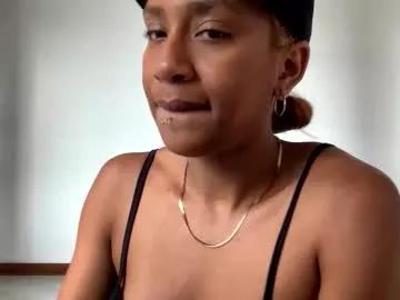 lil_ith from Chaturbate