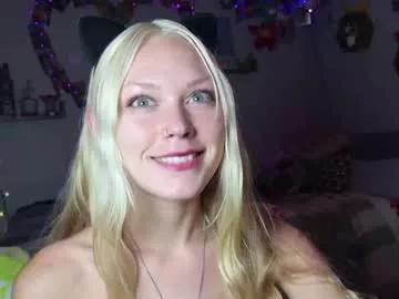 lilfknsquirt from Chaturbate