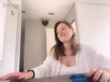 lili_2905 from Chaturbate