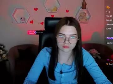 lili_cherryy from Chaturbate