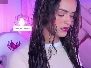 Discover our girls online shows and discover the company of countless livestreamers, with stunning shapes, sex toys and more.