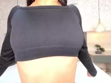 lili_foxy from Chaturbate