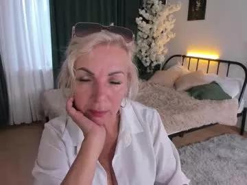 lilia_moons from Chaturbate