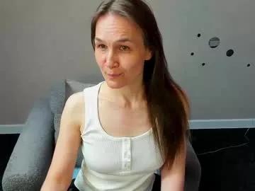 lillian_white1 from Chaturbate