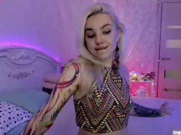 lillimooore from Chaturbate