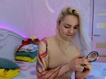 lillimooore from Chaturbate