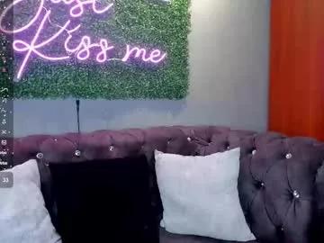 lillymaxwell from Chaturbate