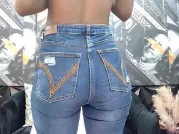lilmissbaddiexxx from Chaturbate