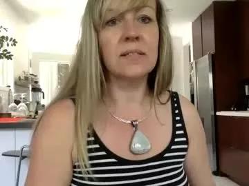 lilmissspanks from Chaturbate