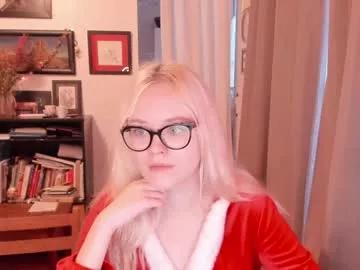lily_holy from Chaturbate