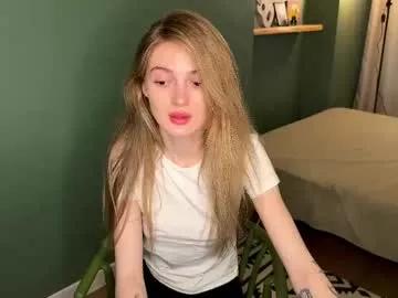 lily_savage from Chaturbate