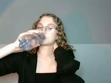 lily_tayberry from Chaturbate