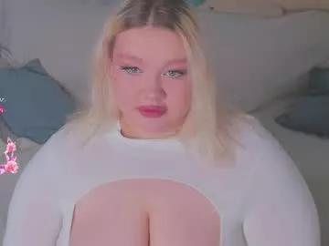 lilybelll from Chaturbate