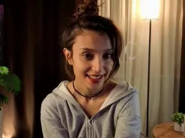 linaage from Chaturbate is Freechat