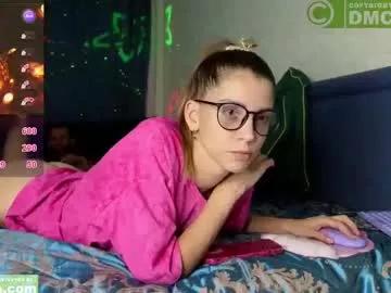 lisi4ka_basik33 from Chaturbate