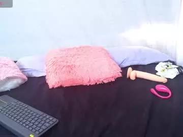 little_angelhot from Chaturbate