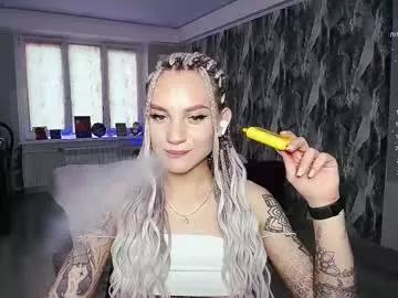 little_birdy from Chaturbate