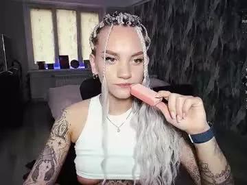 little_birdy from Chaturbate