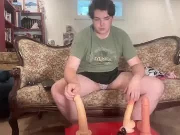 little_boi2much from Chaturbate