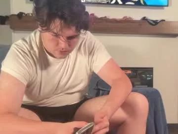 little_boi2much from Chaturbate