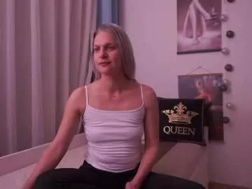 little_heart_andreea from Chaturbate