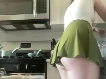 littlelovesbig from Chaturbate