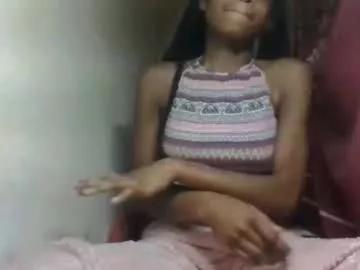 littleyanah from Chaturbate