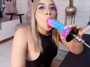 lizzie_evans from Chaturbate