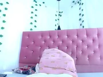 lizzybarbie2 from Chaturbate