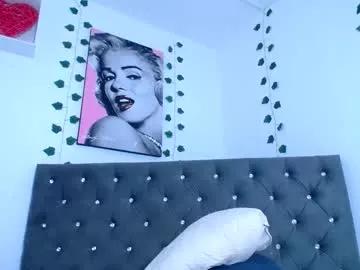 lizzybarbie2 from Chaturbate