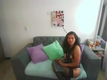 lolaandcamille from Chaturbate