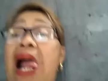 lolamommie from Chaturbate