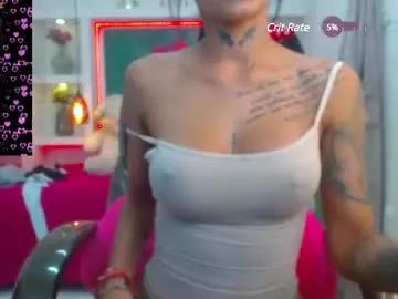 Discover our girls online shows and discover the company of countless livestreamers, with stunning shapes, sex toys and more.