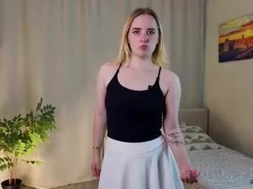 Lorialocust webcams show profile image 