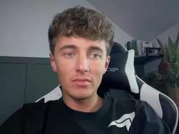 Luciancrowe webcams show profile image 