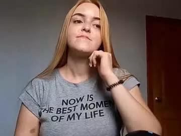 Luciemasaki webcams show profile image 