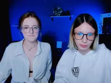 Discover our girls online shows and discover the company of countless livestreamers, with stunning shapes, sex toys and more.