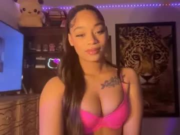 Lunaa_11 webcams show profile image 