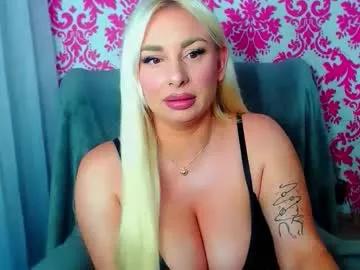 Luxuriaaa webcams show profile image 