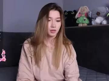 luxurymuur from Chaturbate