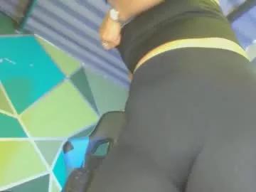 luzzy_cam from Chaturbate