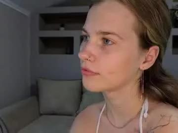 Lynntiny webcams show profile image 