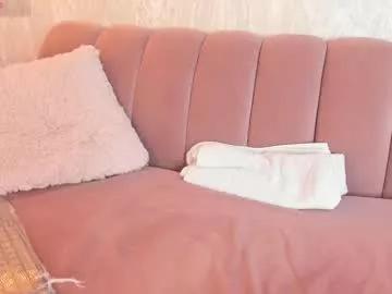 maca_bloom from Chaturbate