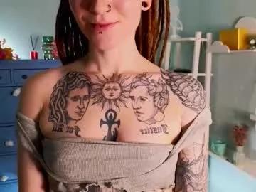 madalynchaco from Chaturbate