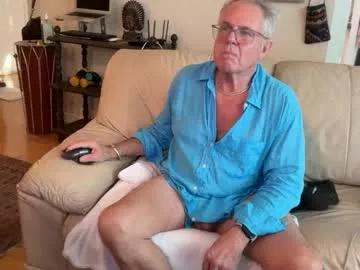 madmanacrossthewater from Chaturbate